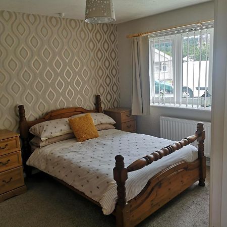 En-Suite Bedroom In A Quiet Bungalow Porthmadog Exterior photo